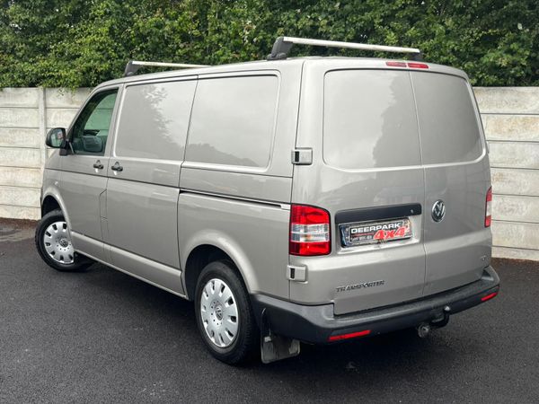 2014 Volkswagen Transporter 2.0 TDI Commercial 357181708