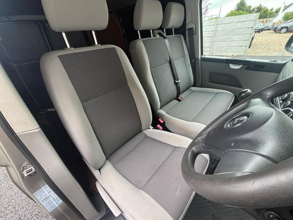 2014 Volkswagen Transporter 2.0 TDI Commercial 357181712