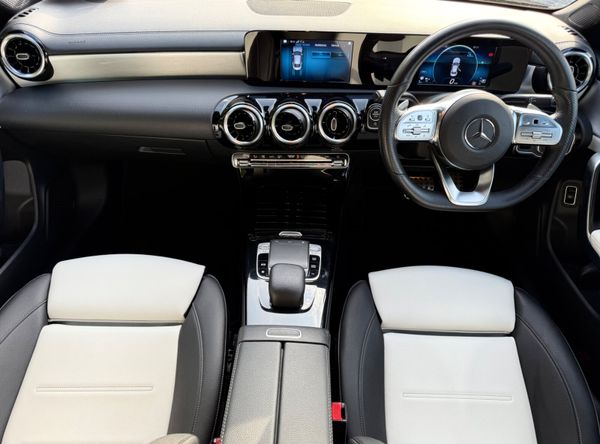Mercedes-Benz CLA AMG LINE 1 owner 357211081