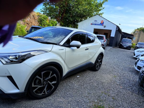 2019 Toyota C-HR Hybrid HALF LEATHER (high spec) 357233457