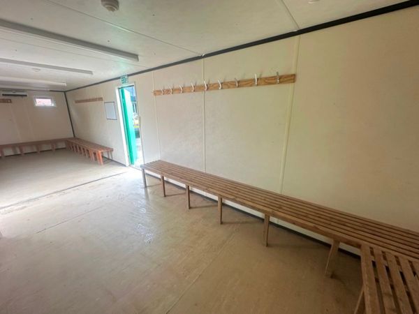 32 x 10 site office changing drying room.....5286 357330306