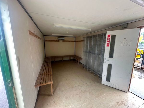 32 x 10 site office changing drying room.....5286 357330302