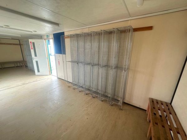 32 x 10 site office changing drying room.....5286 357330316