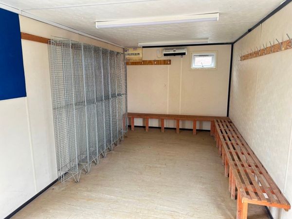 32 x 10 site office changing drying room.....5286 357330311