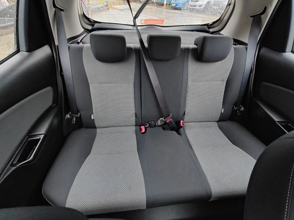 2016 Toyota Yaris -1.5 Petrol Hybrid (Irish Car) 357347979