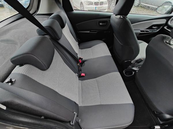 2016 Toyota Yaris -1.5 Petrol Hybrid (Irish Car) 357347981