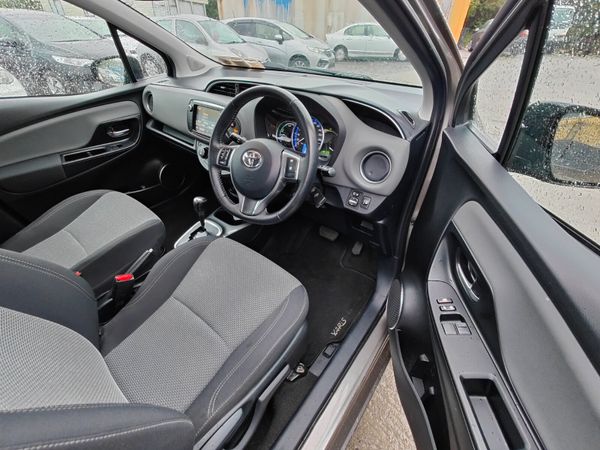 2016 Toyota Yaris -1.5 Petrol Hybrid (Irish Car) 357347983