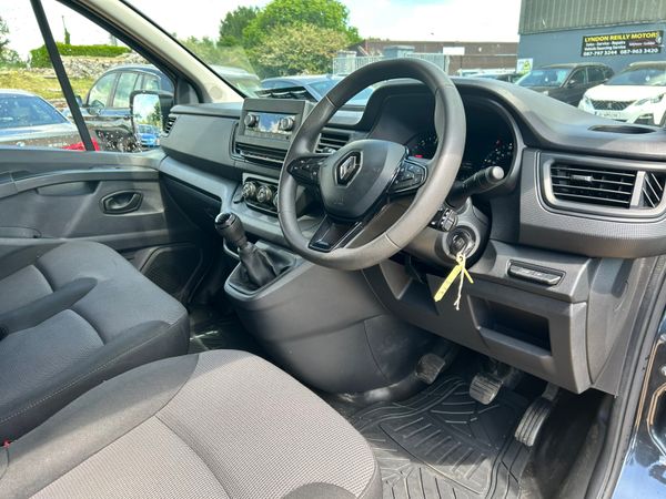 Renault traffic Business **price plus vat** 357389934