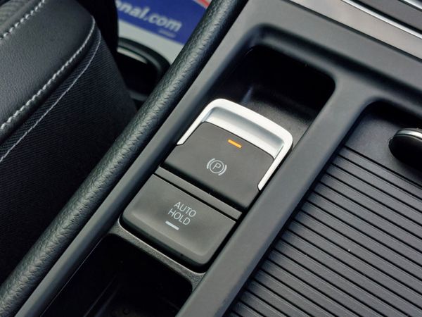 Volkswagen Golf R *LAUNCH EDITION* Lapiz Blue 2015 357391886