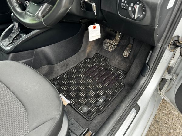 Audi A1 Automatic /Clean Car 357409715