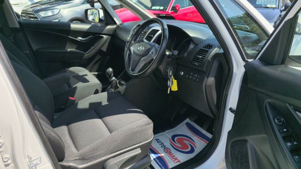 Hyundai ix20 2018 DELUXE 357401204
