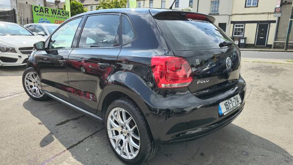 Volkswagen Polo 2015 357402995