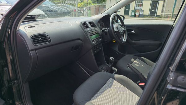 Volkswagen Polo 2015 357402999