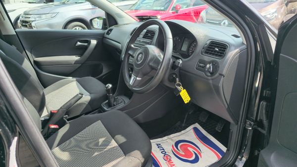Volkswagen Polo 2015 357403009