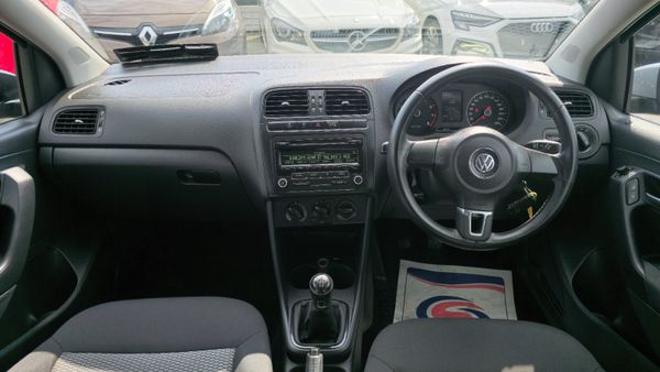 Volkswagen Polo 2015 357403003