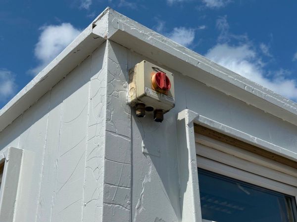 32 X 10 SITE OFFICE OPEN PLAN CABIN....670P 357427800