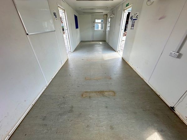 32 X 10 SITE OFFICE OPEN PLAN CABIN....670P 357427821