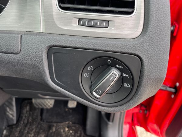 VOLKSWAGEN GOLF 2015, 1.2 TSI 5DR AUTO COMFORTLINE 357436517