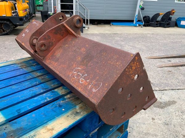 60" GRADING BUCKET.....4-6 TONNE...........1327a. 357430047