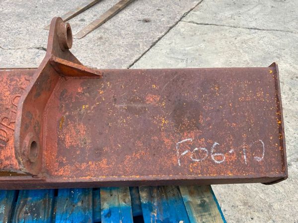 60" GRADING BUCKET.....4-6 TONNE...........1327a. 357430050