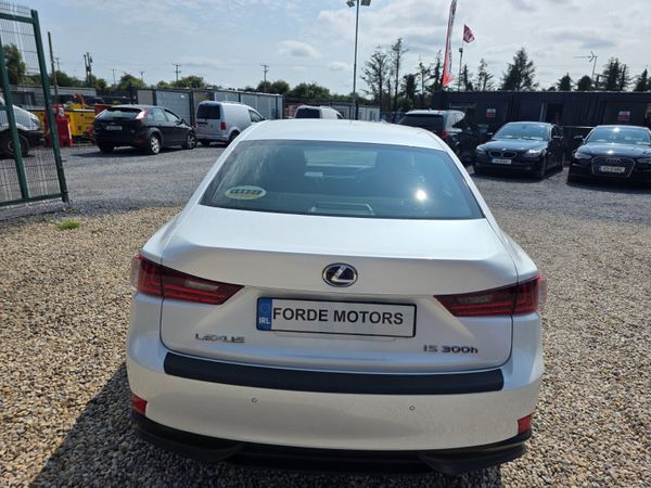 Lexus IS 300h Executive 2017 357484959