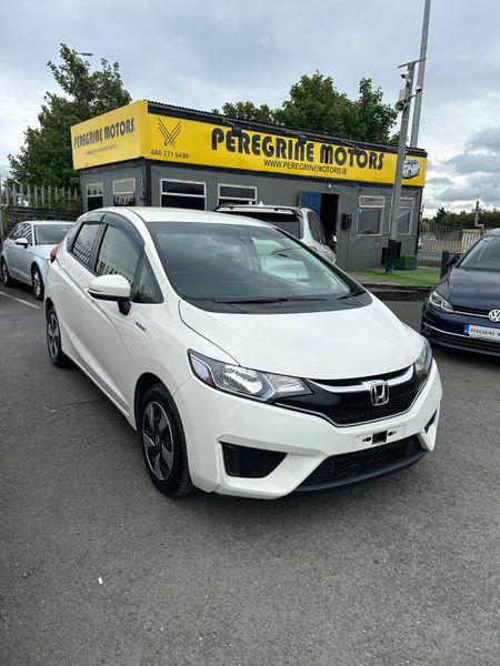 Honda fit auto hybrid low millage 357481521