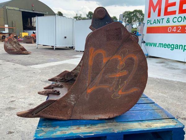 36" JCB DIGGING BUCKET.....45mm PINS.....1272t. 357515686