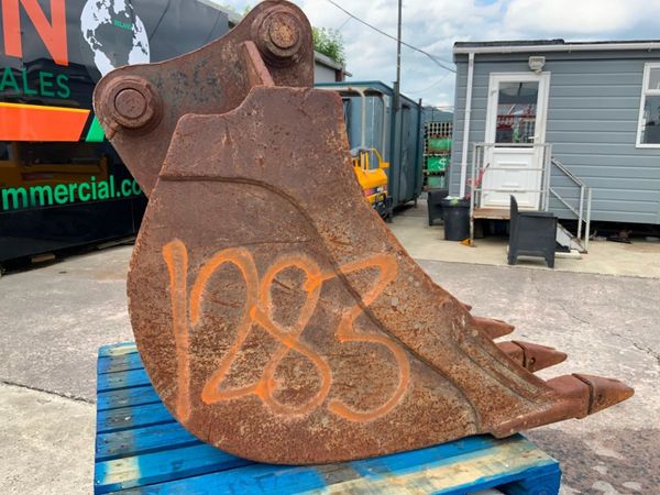 36" DIGGING BUCKET......65mm PINS........1283t. 357516493