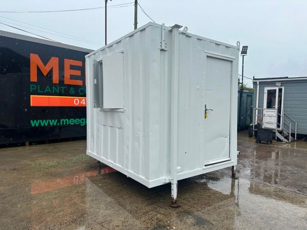 9 X 7 ...SITE OFFICE SECURITY HUT  CABIN ....4566 357517917