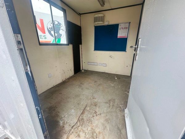 9 X 7 ...SITE OFFICE SECURITY HUT  CABIN ....4566 357517927