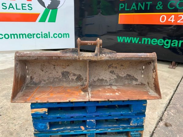 60" RHINOX GRADING BUCKET...45mm PINS....1223t. 357512065