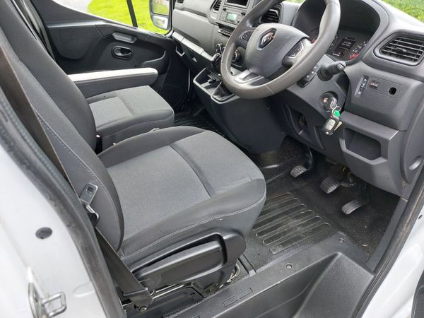 Renault Master 202 MWB Price includes VAT Mint Con 357513145