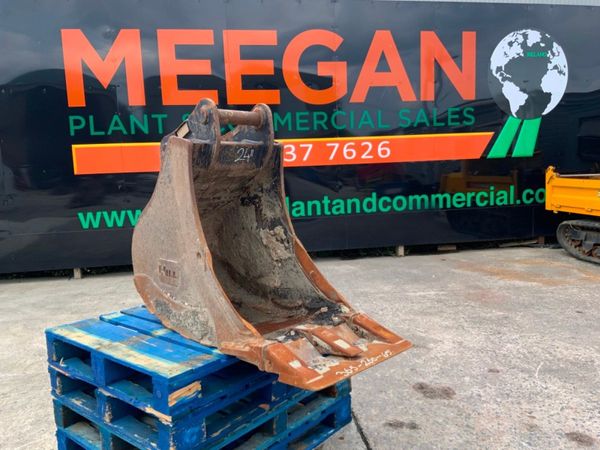 24" HILL DIGGING BUCKET...65mm PINS...........121 357513203