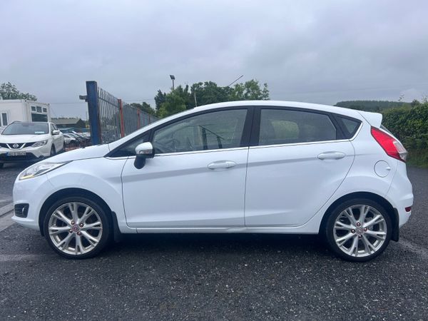 Ford Fiesta 2016 1.0L petrol 357513704