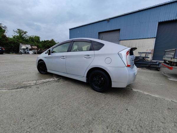 2015 Toyota Prius  Self Charging Hybrid 357577694