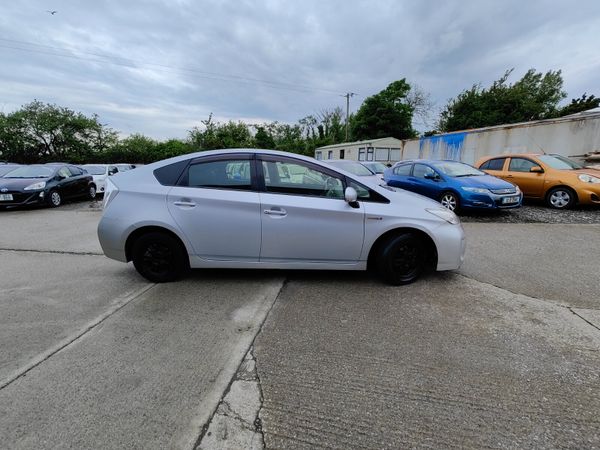 2015 Toyota Prius  Self Charging Hybrid 357577690