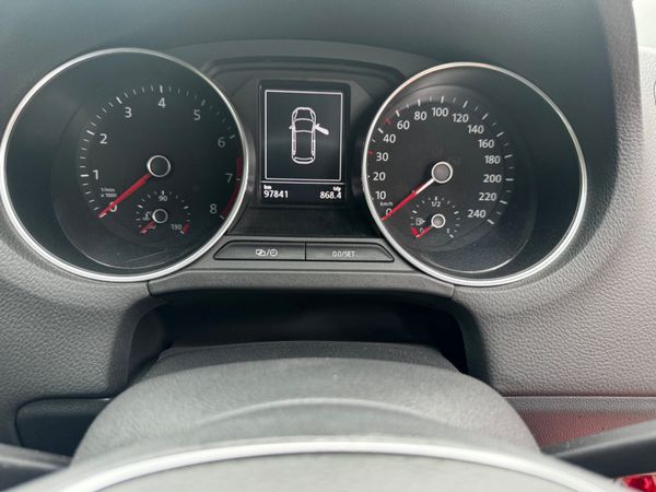 Volkswagen Polo DSG/ Auto Comfortline 357707916