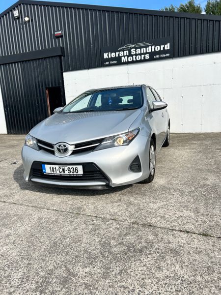 2014 Toyota Auris 357717785