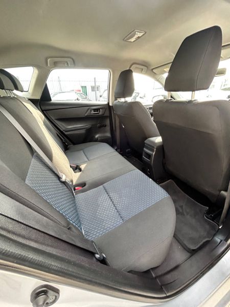 2014 Toyota Auris 357717810