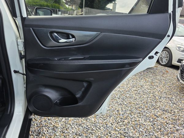 Nissan X-Trail Hybrid| Automatic| *very low miles* 357720876