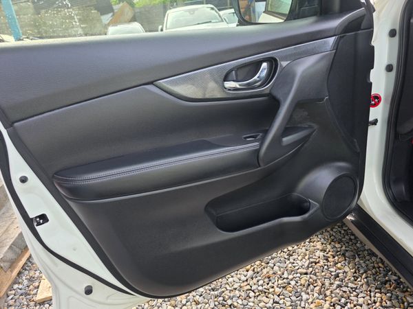 Nissan X-Trail Hybrid| Automatic| *very low miles* 357720872
