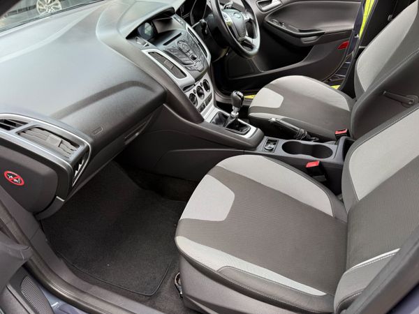 Ford Focus 2012 Zetec 357752707