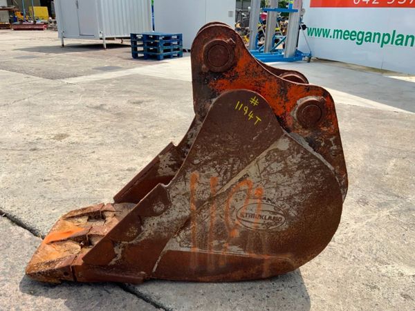 24" STRICKLAND BUCKET........80mm PINS.......1194 357769120