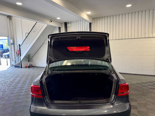 Volkswagen Passat 2.0TDI -Highline-Executive 357781046