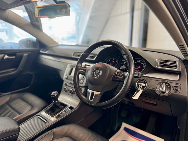 Volkswagen Passat 2.0TDI -Highline-Executive 357781048