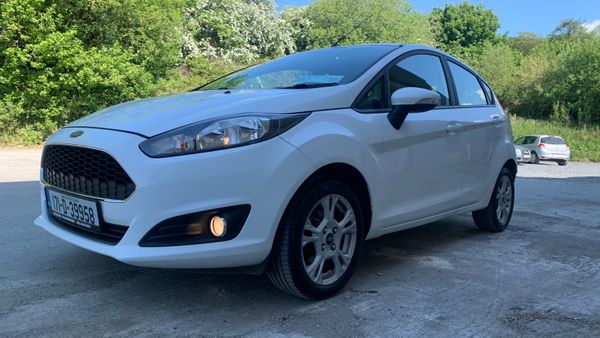 Ford Fiesta Zetec  Nct 04/27 ! 357795589