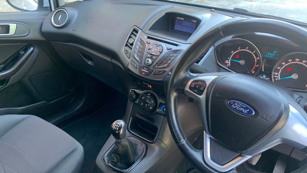 Ford Fiesta Zetec  Nct 04/27 ! 357795594