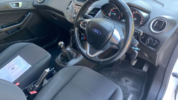 Ford Fiesta Zetec  Nct 04/27 ! 357795593