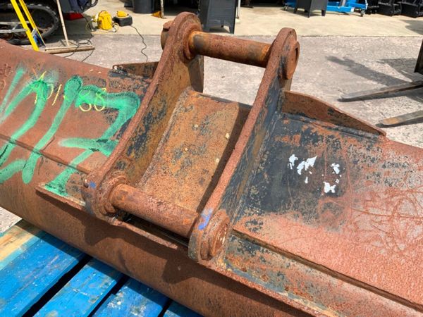 50" RHINOX GRADING BUCKET.......45mm PINS....1217t 357798609