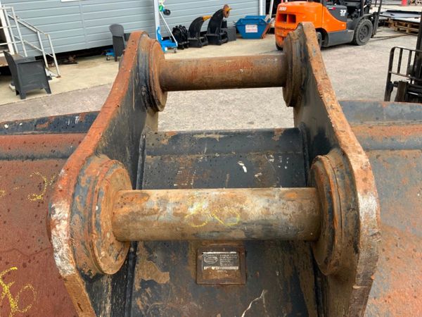 84" STRICKLAND GRADING BUCKET....80mm PINS....1273 357798689